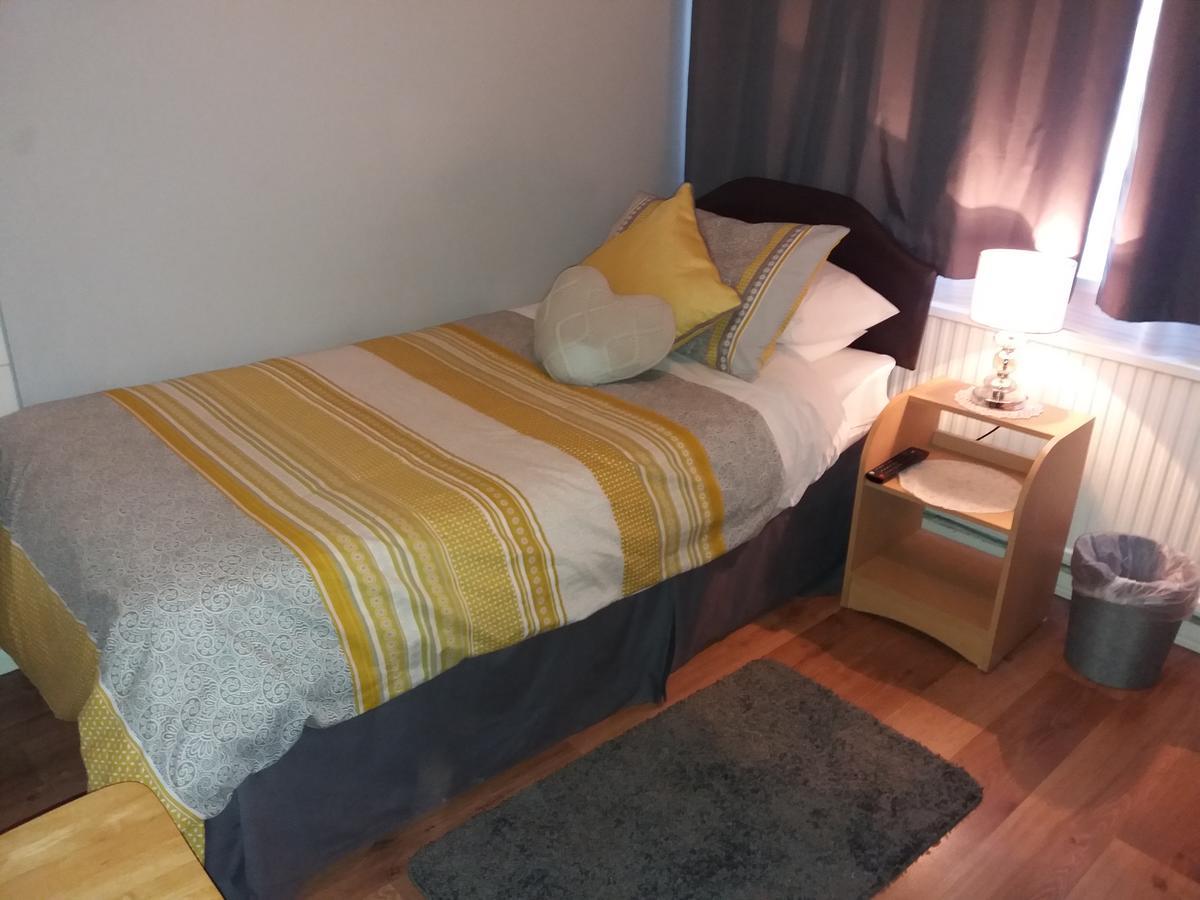 Lynn Hill Guest House Dereham Dış mekan fotoğraf